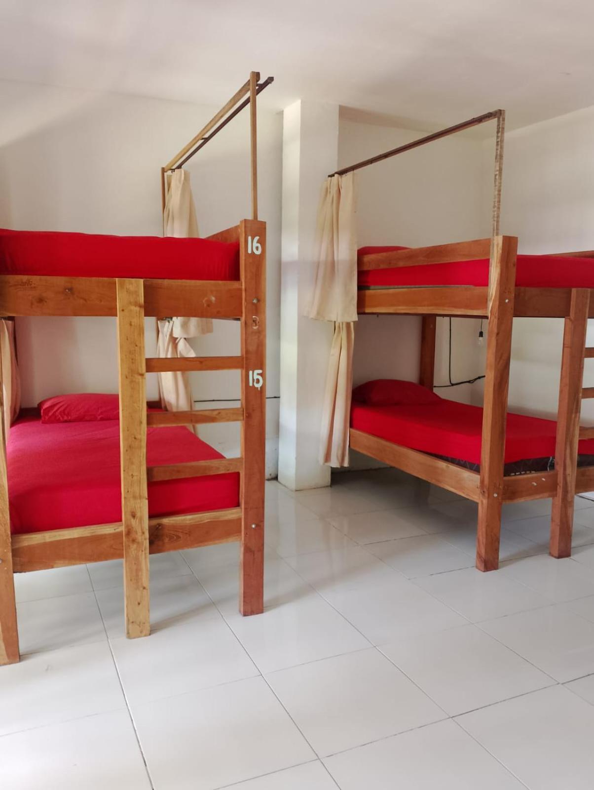 Black Sand Hostel Amed Buitenkant foto